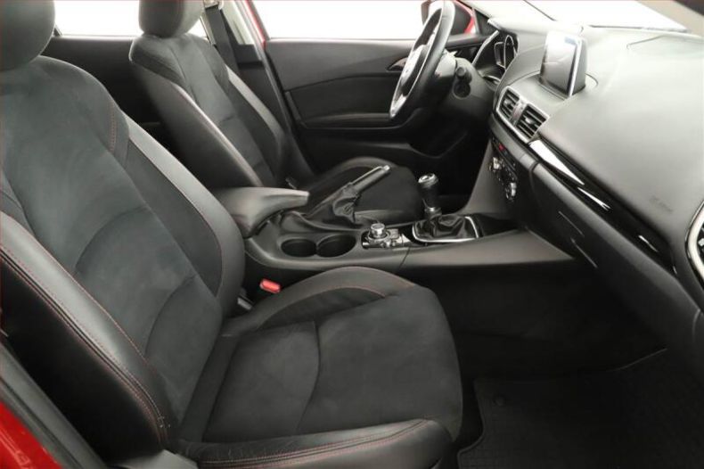 Mazda 3 - hlavní fotka