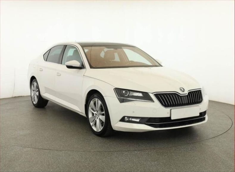 Škoda Superb - hlavní fotka