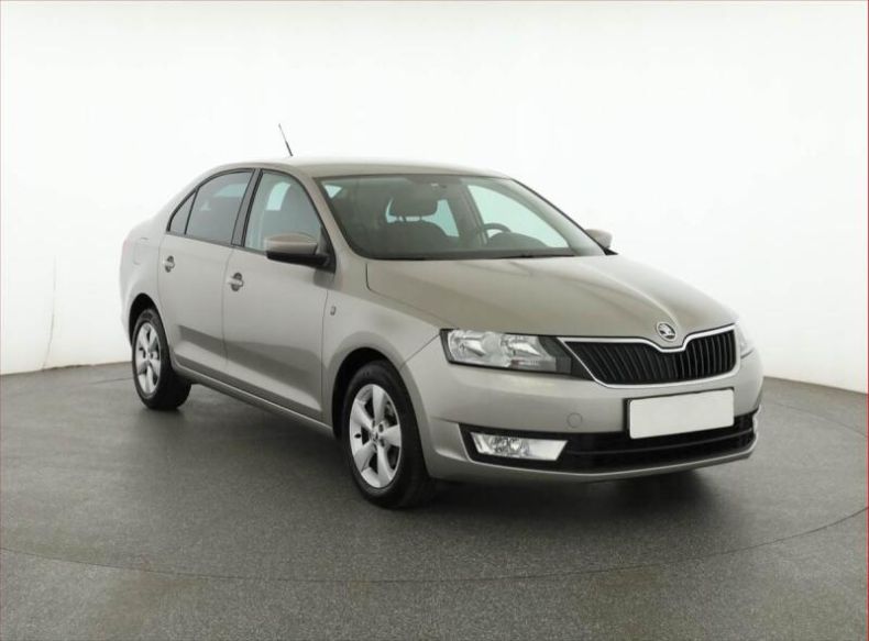 Škoda Rapid - hlavní foto