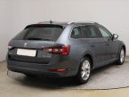 Škoda Superb - fotka číslo 4