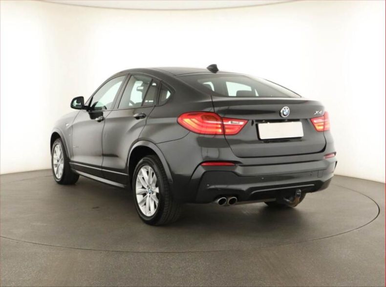 BMW X4 - hlavní fotka