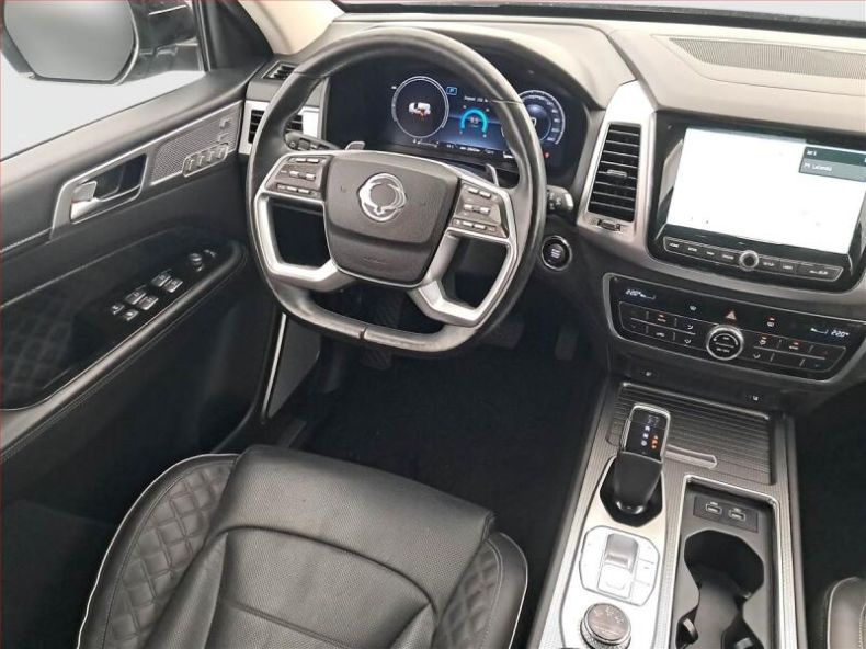 SsangYong Rexton - hlavní fotka
