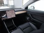 Tesla Model 3 - fotka číslo 7