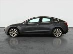 Tesla Model 3 - fotka číslo 2