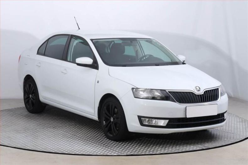 Škoda Rapid - hlavní foto