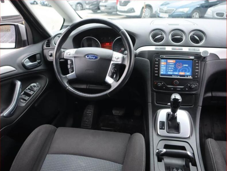 Ford S-MAX - hlavní fotka