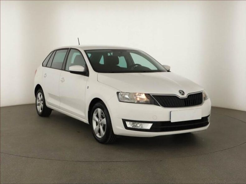 Škoda Rapid - hlavní foto
