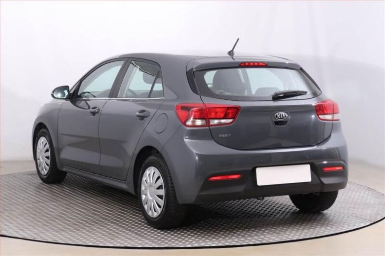 Kia Rio - hlavní fotka
