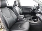 Toyota RAV 4 - fotka číslo 8