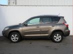 Toyota RAV 4 - fotka číslo 2