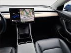 Tesla Model 3 - fotka číslo 7