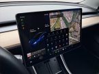 Tesla Model 3 - fotka číslo 15
