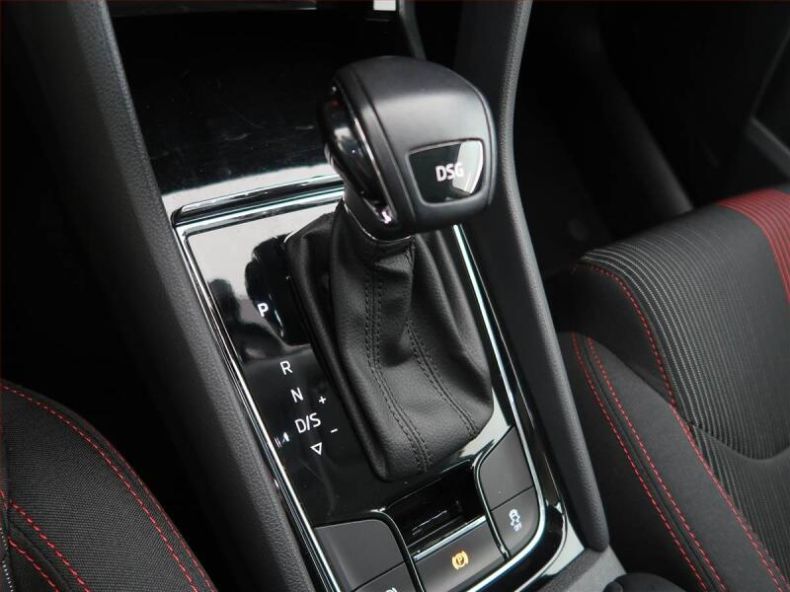 Škoda Karoq - hlavní fotka