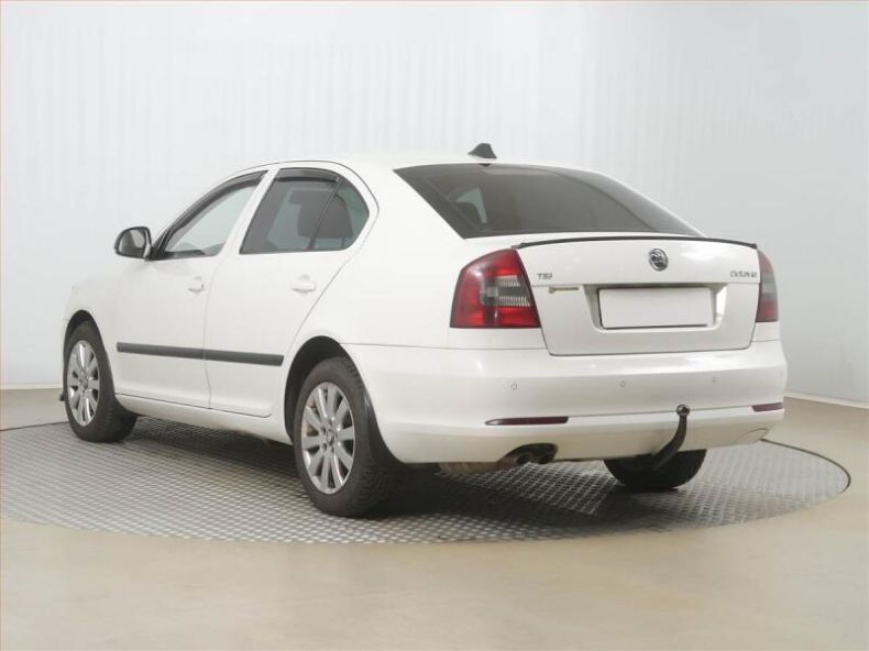 Škoda Octavia - hlavní fotka