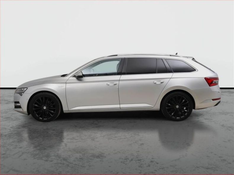 Škoda Superb - hlavní fotka