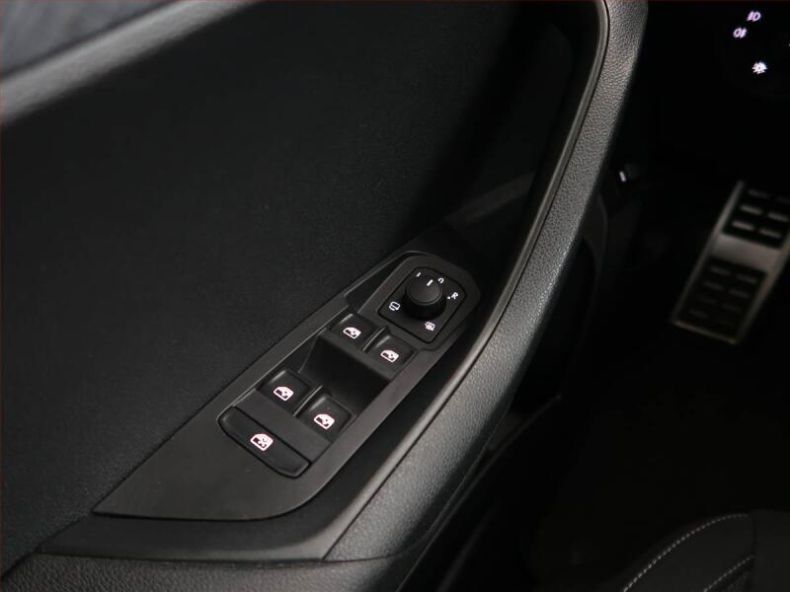 Škoda Karoq - hlavní fotka