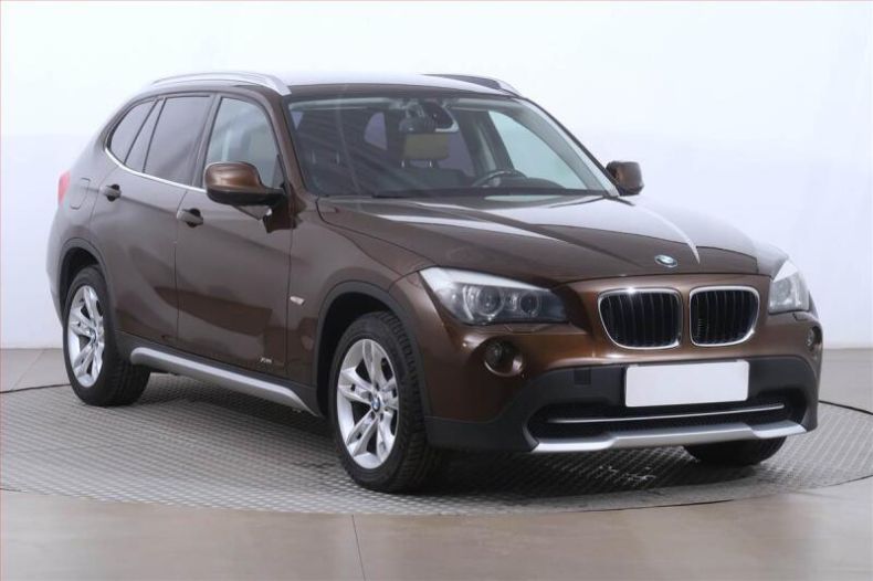 BMW X1 - hlavní foto