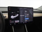 Tesla Model 3 - fotka číslo 21