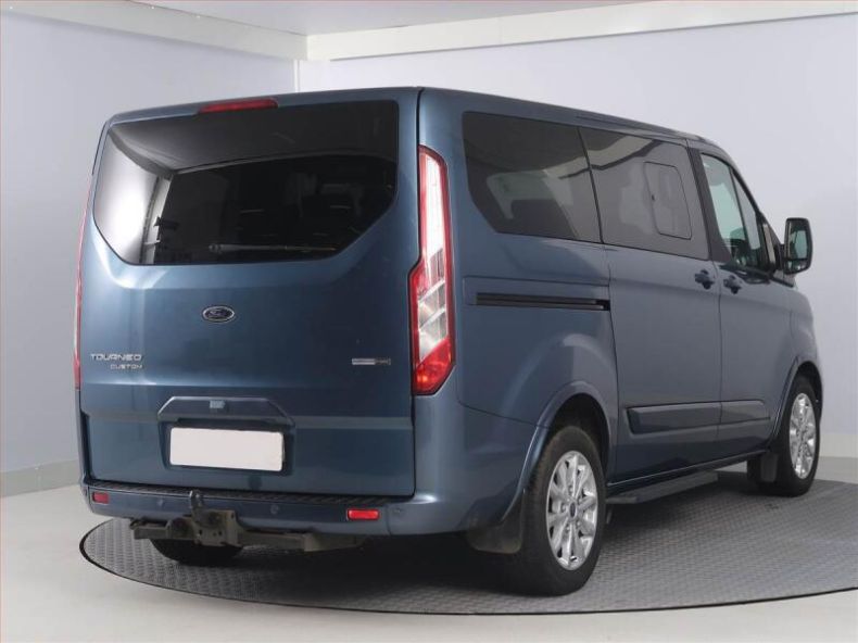 Ford Tourneo - hlavní fotka