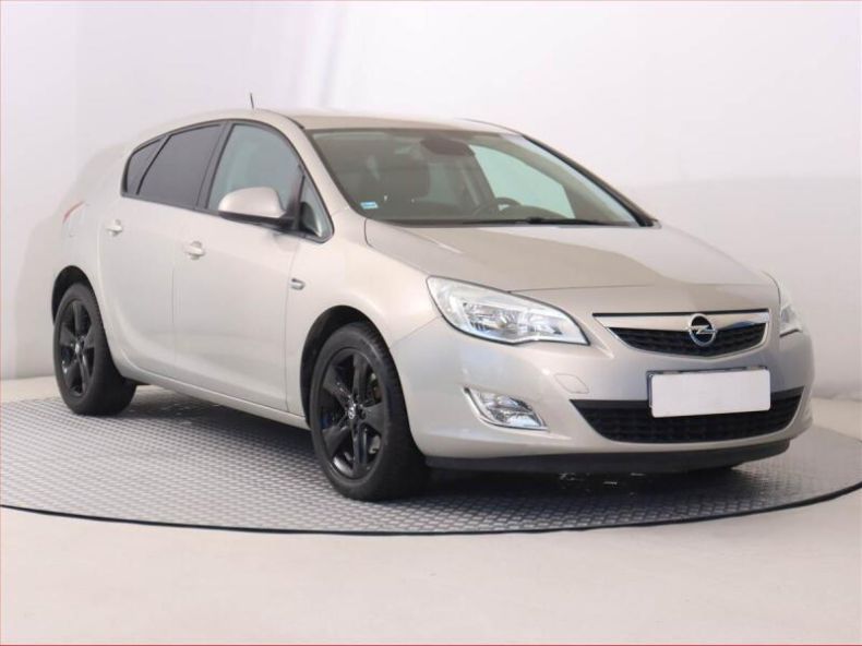 Opel Astra - hlavní fotka inzerátu