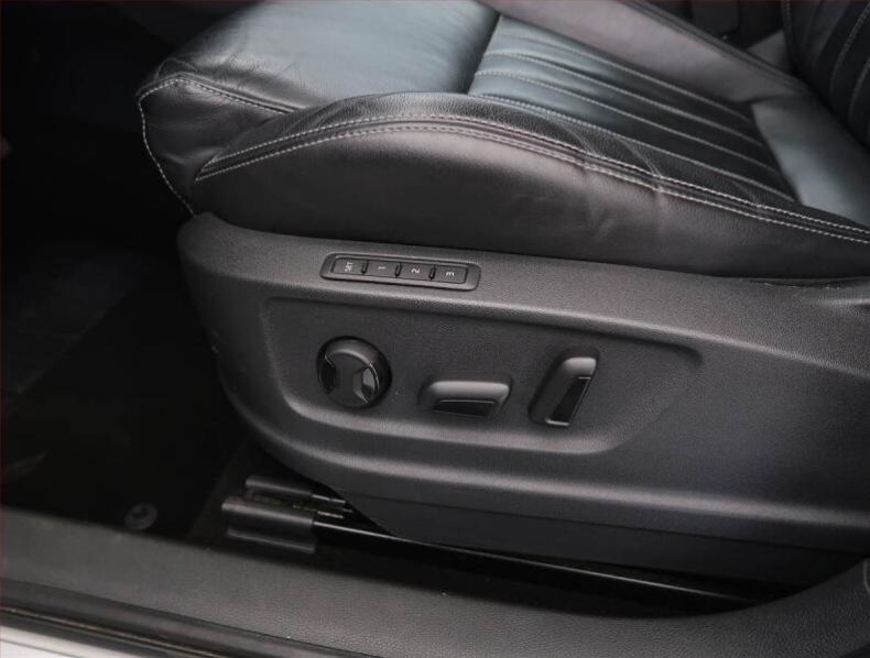 Škoda Karoq - hlavní fotka