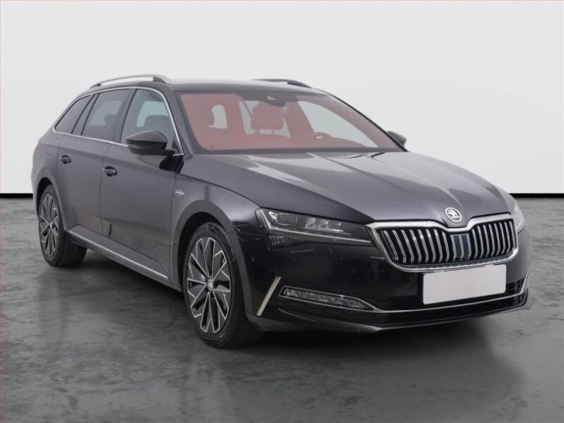Škoda Superb - hlavní foto