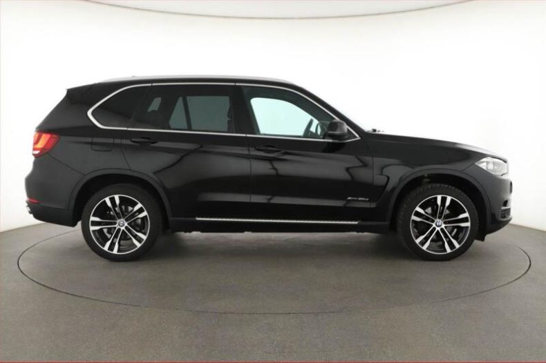 BMW X5 - hlavní fotka