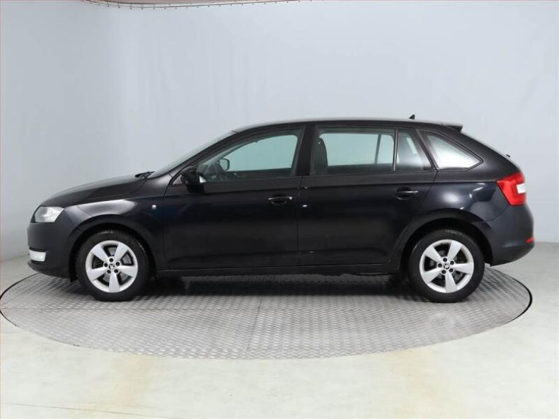 Škoda Rapid - hlavní fotka