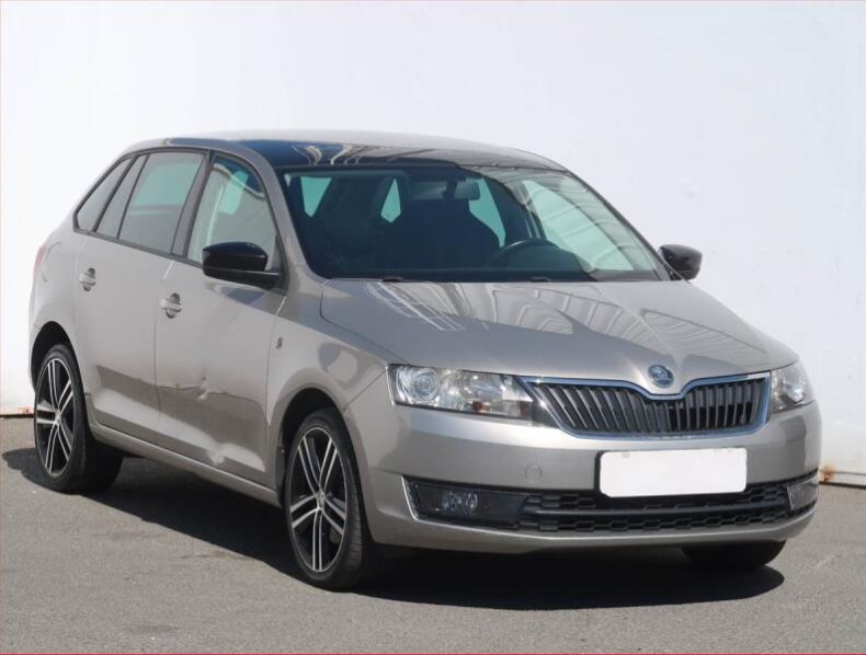 Škoda Rapid - hlavní foto