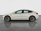 Tesla Model 3 - fotka číslo 2
