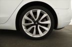 Tesla Model 3 - fotka číslo 19