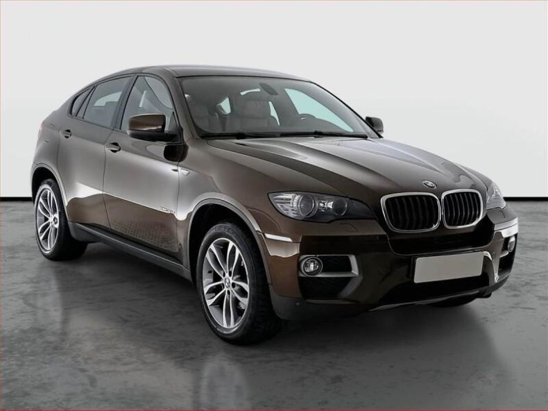 BMW X6 - hlavní foto