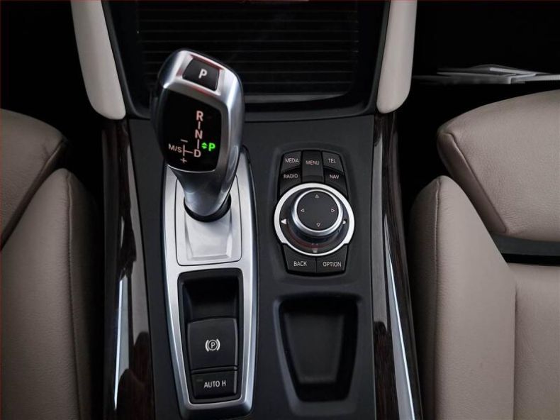 BMW X6 - hlavní fotka