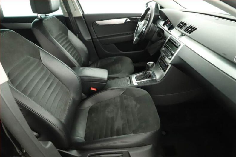 Volkswagen Passat - hlavní fotka