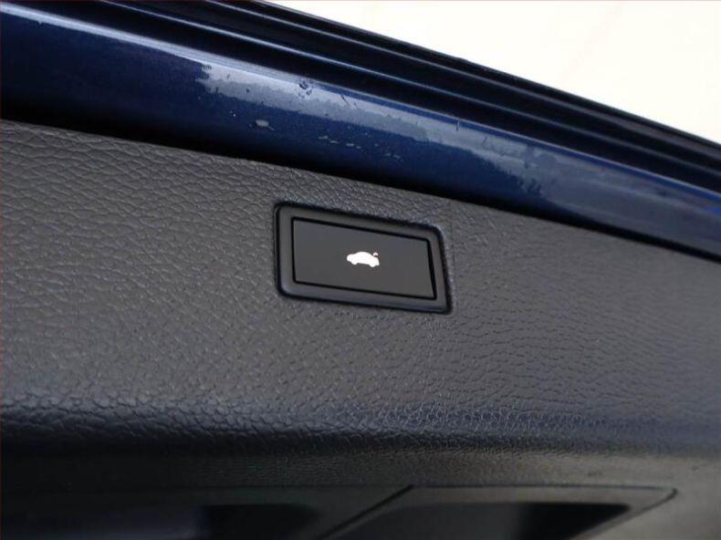 Volkswagen Passat - hlavní fotka