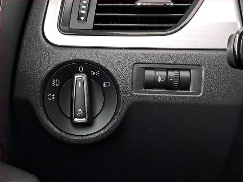 Škoda Rapid - hlavní fotka
