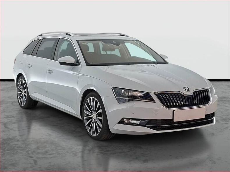 Škoda Superb - hlavní foto