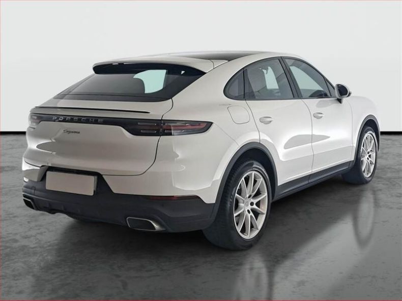 Porsche Cayenne - hlavní fotka