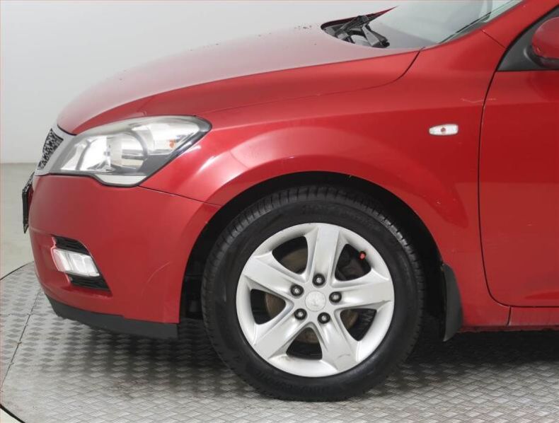 Kia Cee'd - hlavní fotka