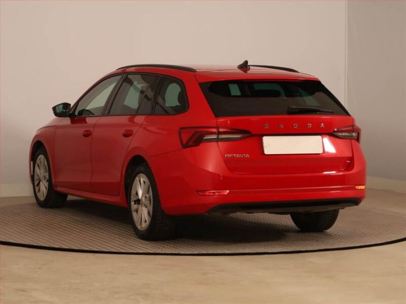 Škoda Octavia - hlavní fotka