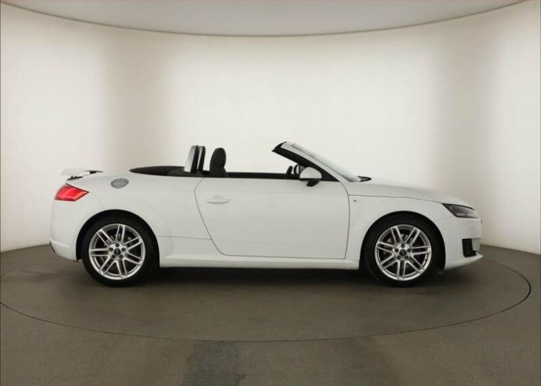 Audi TT - hlavní fotka