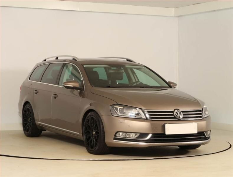 Volkswagen Passat - hlavní foto