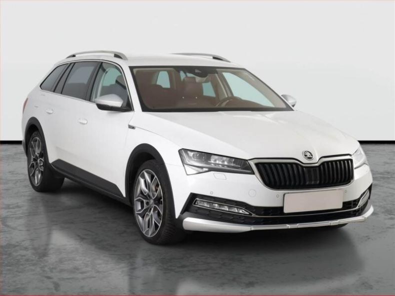 Škoda Superb - hlavní foto