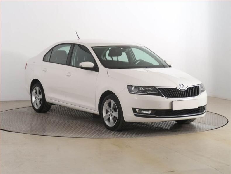 Škoda Rapid - hlavní foto