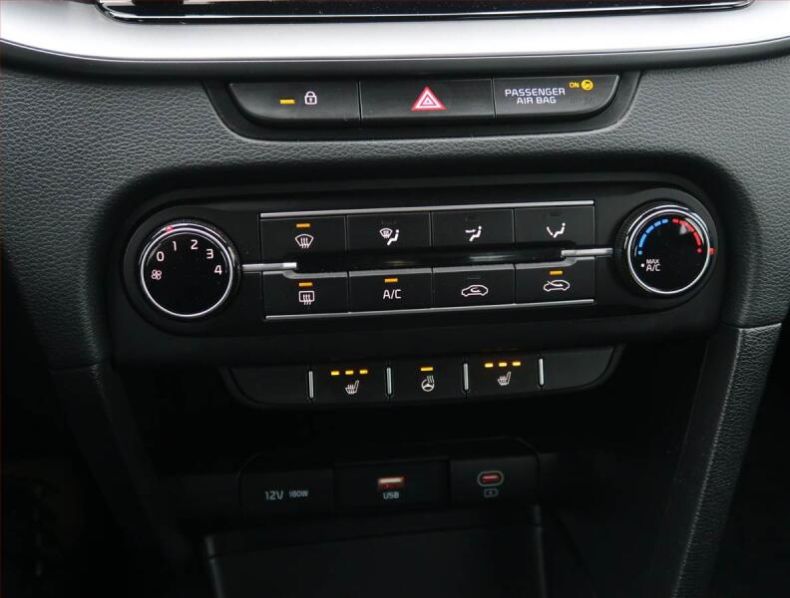 Kia Cee'd - hlavní fotka