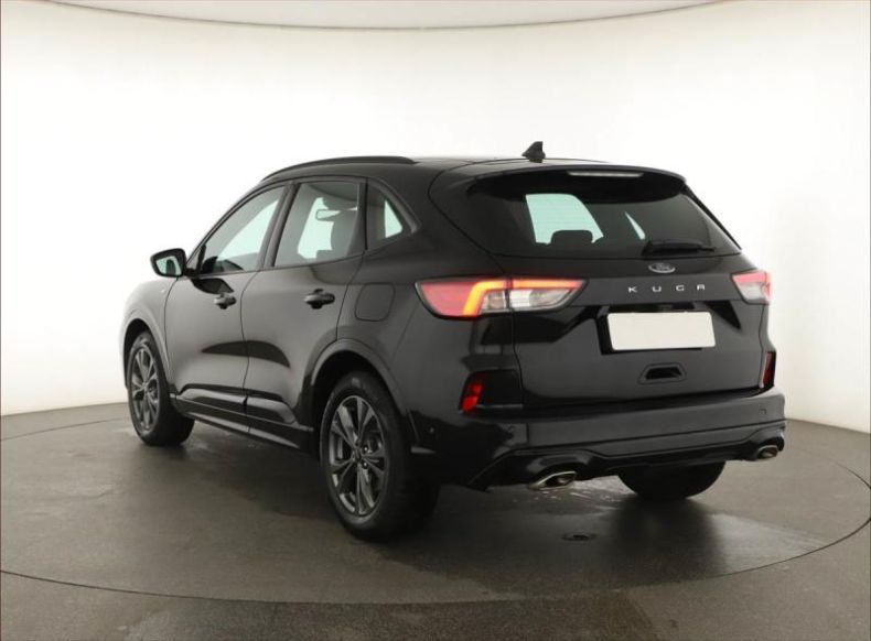 Ford Kuga - hlavní fotka
