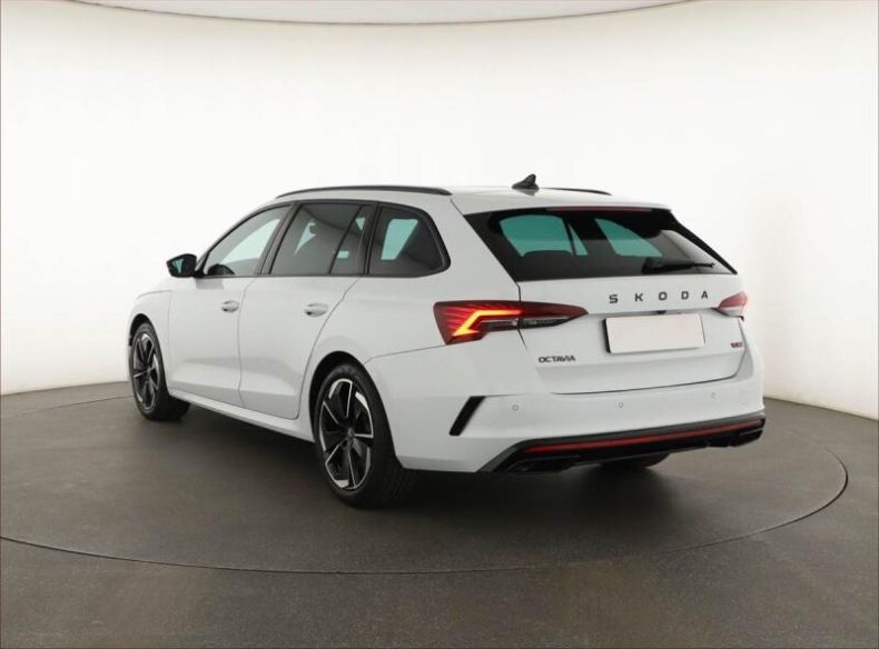 Škoda Octavia - hlavní fotka