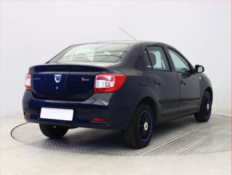 Dacia Logan - hlavní fotka