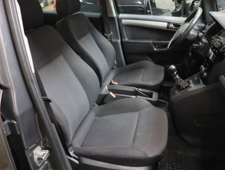 Opel Zafira - hlavní fotka