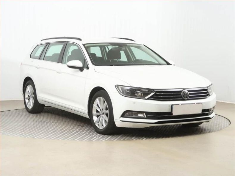 Volkswagen Passat - hlavní fotka inzerátu